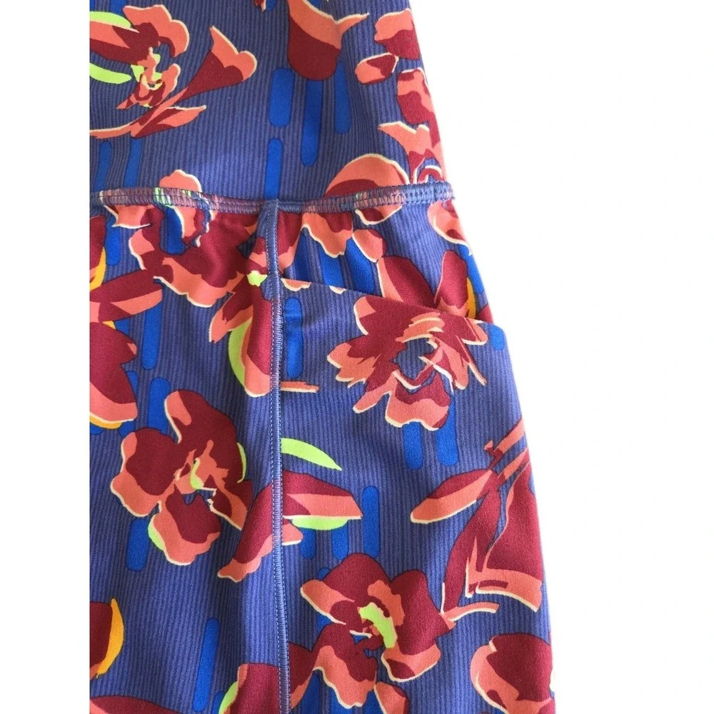 Athleta Salutation Stash Skort Athletic Skirt Shorts Blue Purple Floral Size XS